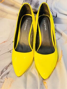 Call It Spring Bright Yellow Pointed Pumps